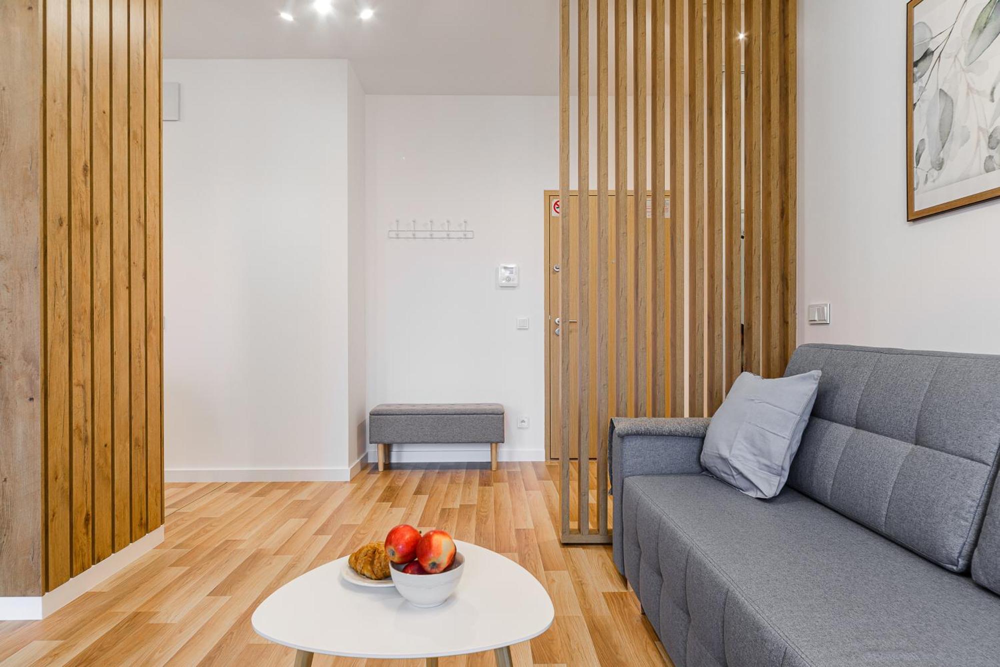 19 Dzielnica Kolejowa P&O Serviced Apartments Варшава Экстерьер фото