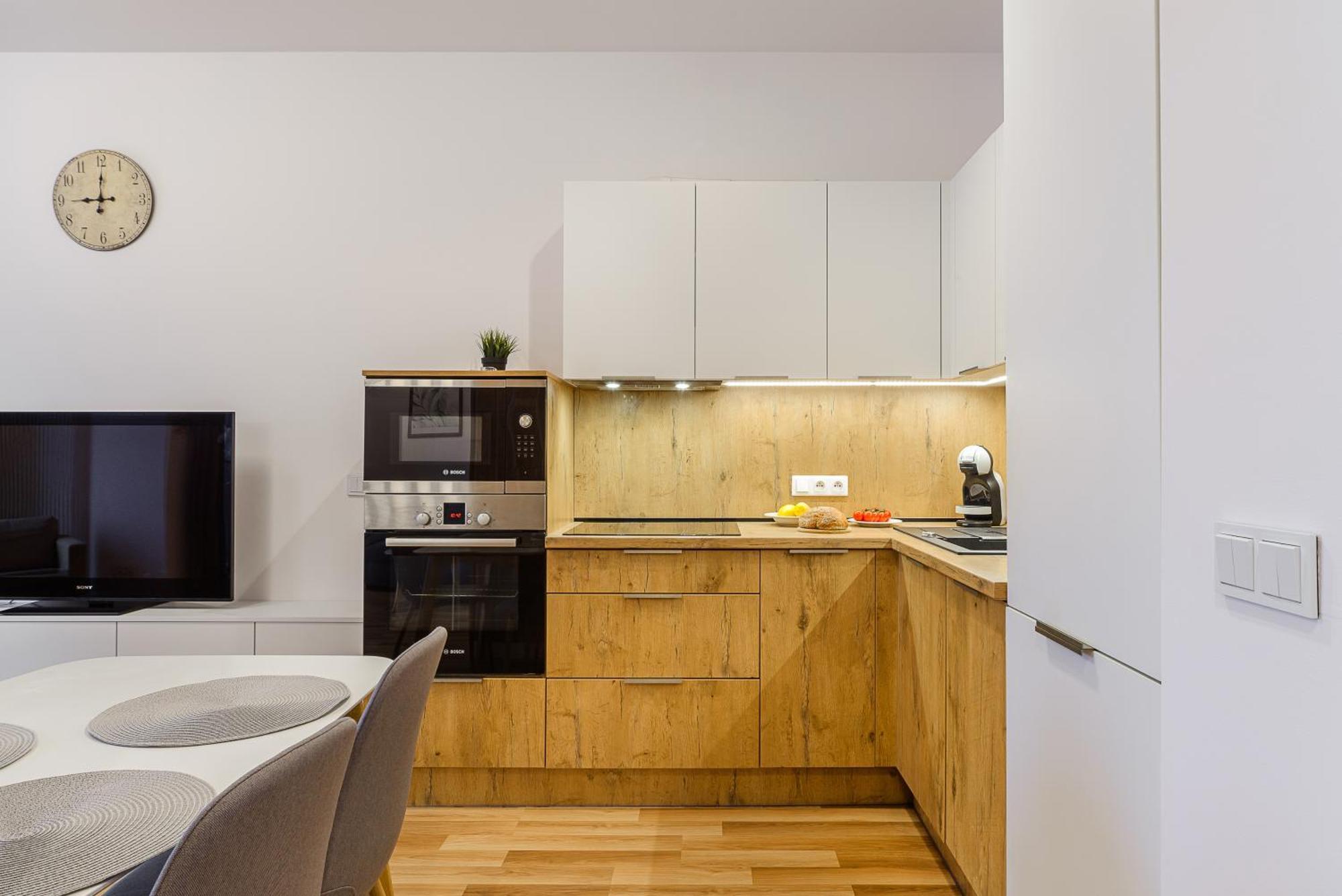19 Dzielnica Kolejowa P&O Serviced Apartments Варшава Экстерьер фото