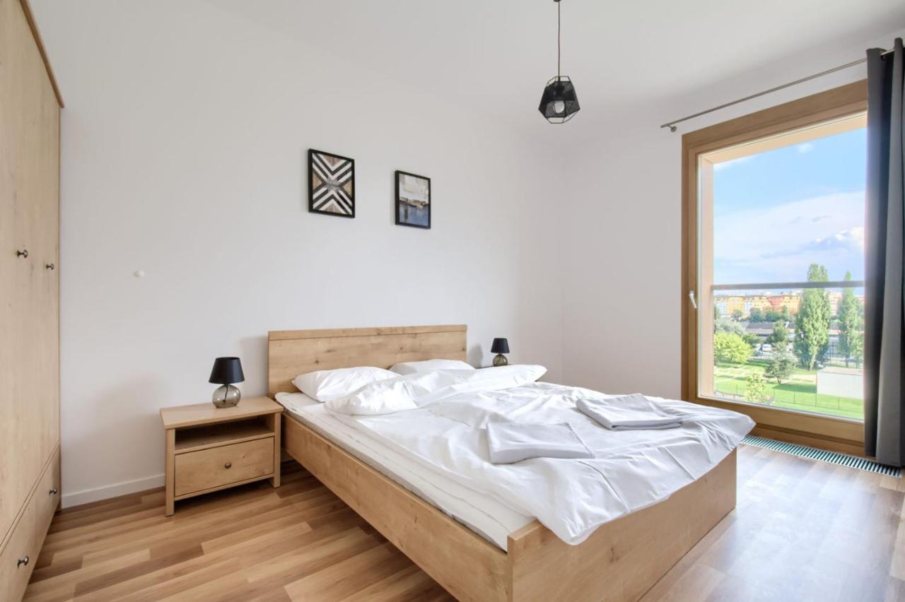 19 Dzielnica Kolejowa P&O Serviced Apartments Варшава Экстерьер фото