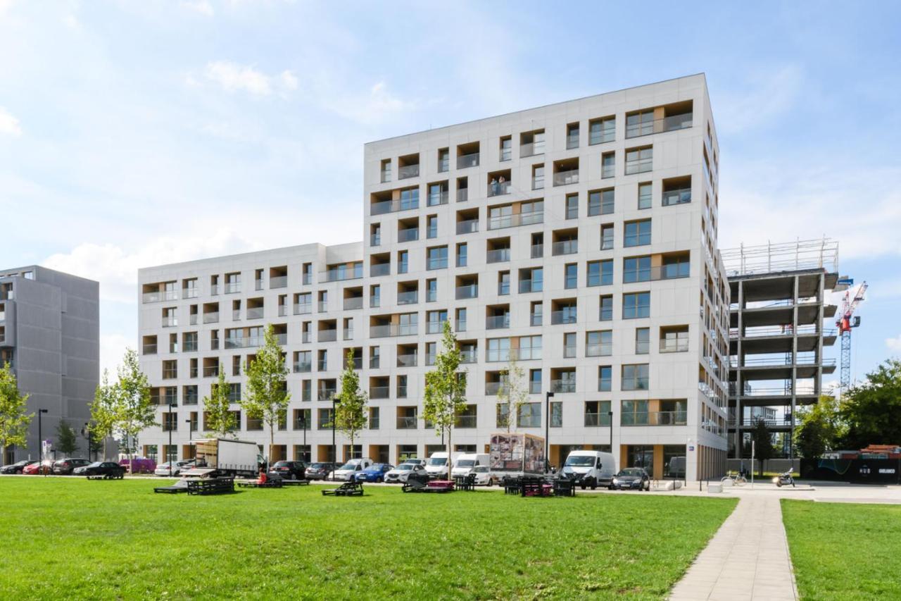 19 Dzielnica Kolejowa P&O Serviced Apartments Варшава Экстерьер фото
